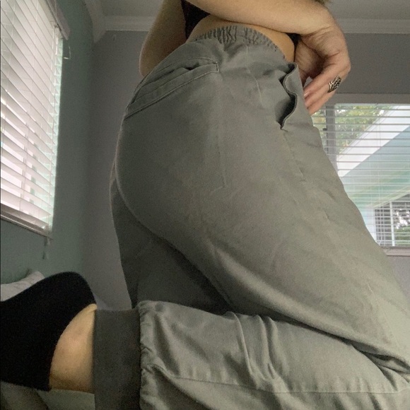 Boys Old Navy joggers - Picture 3 of 8